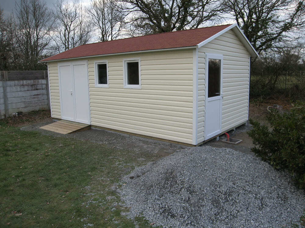 abri + bureau de jardin sans entretien 337x605