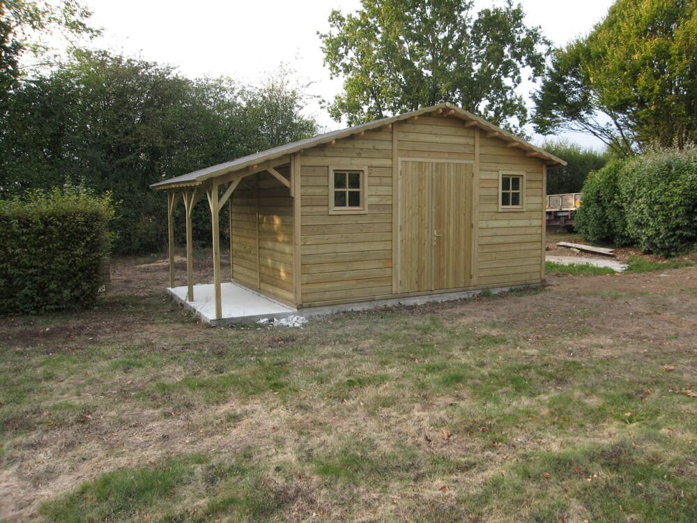 abri de jardin avec bucher bois trait porte double 15m 4m71x3m11