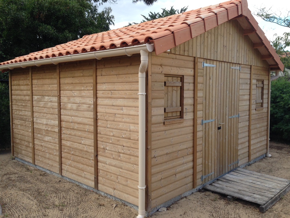 abri de jardin bois 4m24 x 4m24 avec couverture tuile
