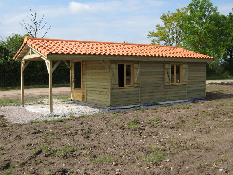 acceuil-bois-366x615-auvent-304