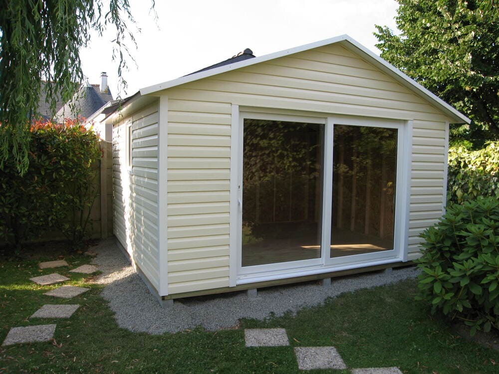 bureau de jardin pvc 417x365