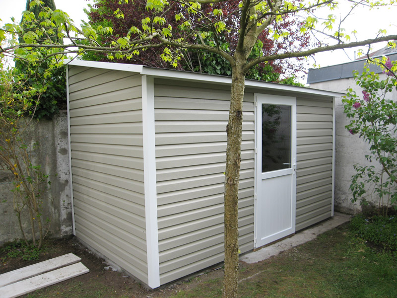 Abri de jardin en PVC - Abri de jardin et cabanon en résine