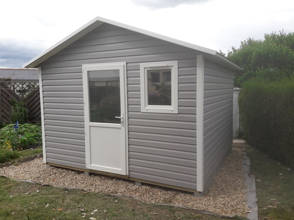 local de rangement bardage vinyle 3m37x3m25