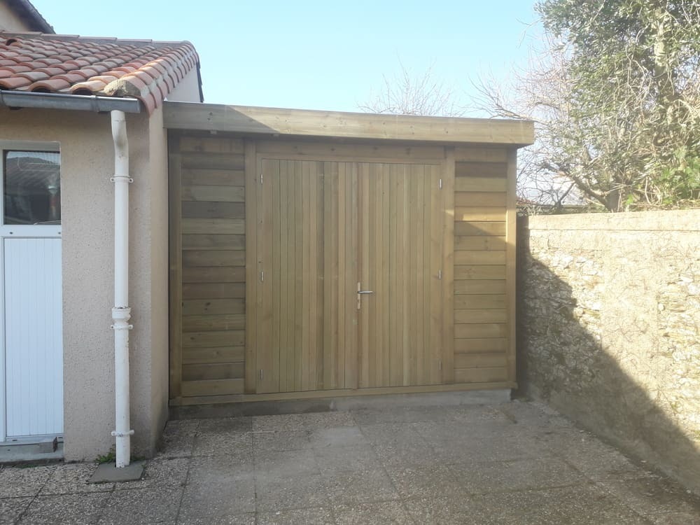 local de rangement bois accol