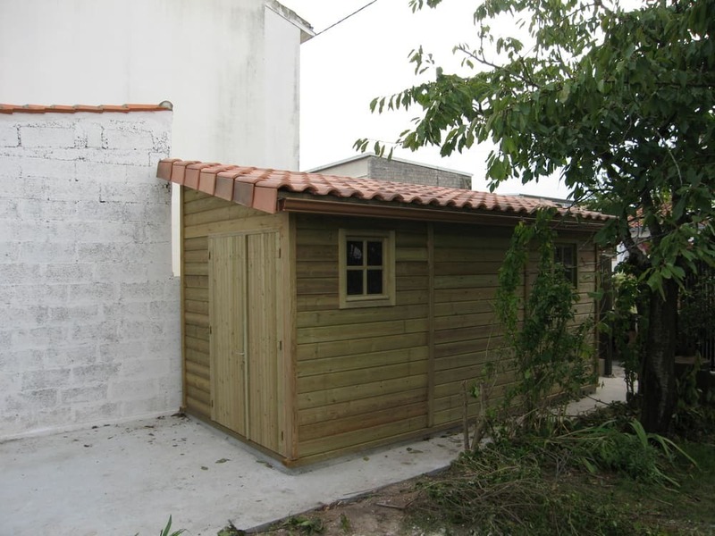 abri de jardin couvert en tuile 2m31x4m63