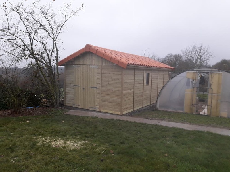 abri de jardin couverture tuile 20m