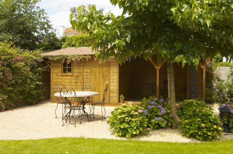 abri de jardin de qualit 231x311+auvent231x304+fermeture arrire