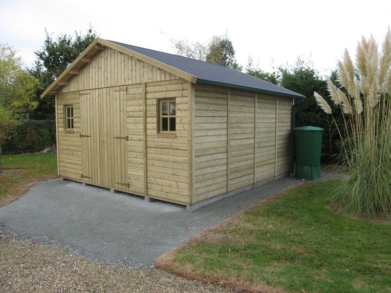 abri de jardin ossature bois trait 4m24x4m24 avec rcuperateur des eaux pluvials